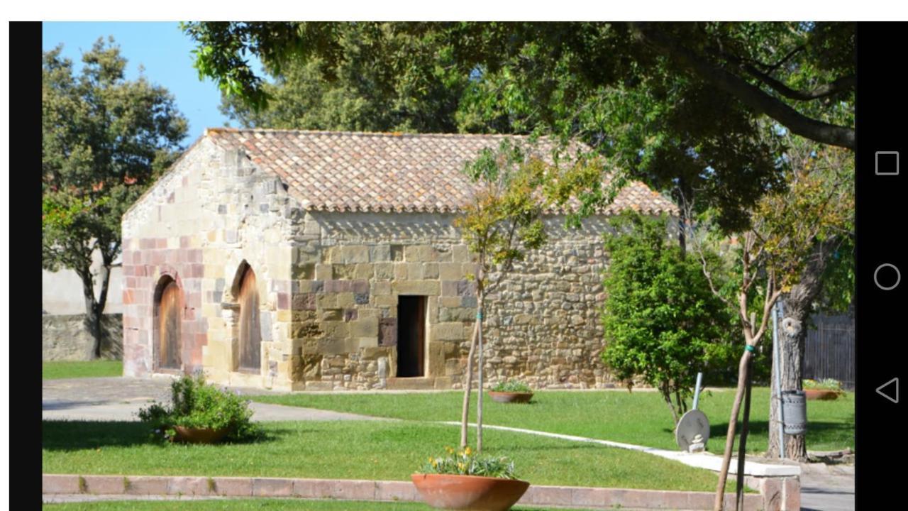 B&B Casa Piras Iun3880 Barùmini Εξωτερικό φωτογραφία