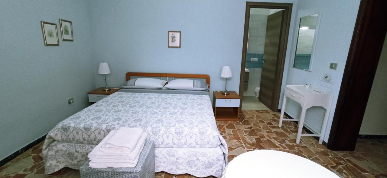 B&B Casa Piras Iun3880 Barùmini Εξωτερικό φωτογραφία